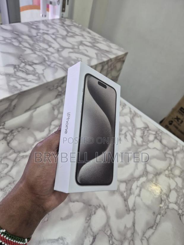 New Apple iPhone 15 Pro Max 256 GB Black - thumbnail 7