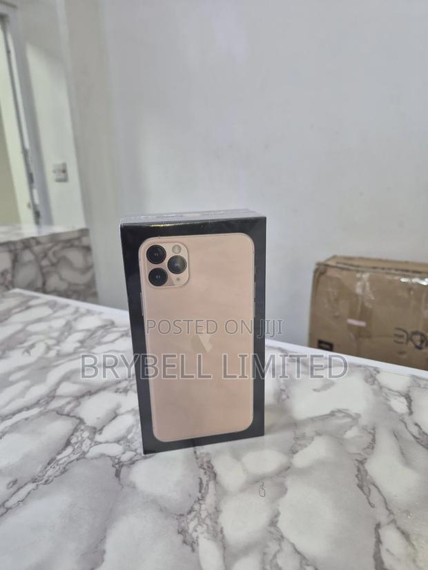 New Apple iPhone 11 Pro Max 256 GB Gold - thumbnail 5