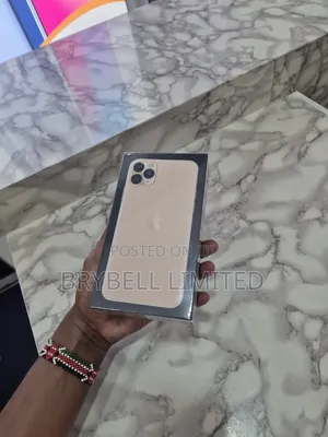 New Apple iPhone 11 Pro Max 256 GB Gold