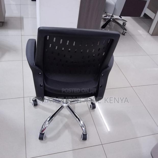 5. Strong-Back Mesh Swivel Chair
