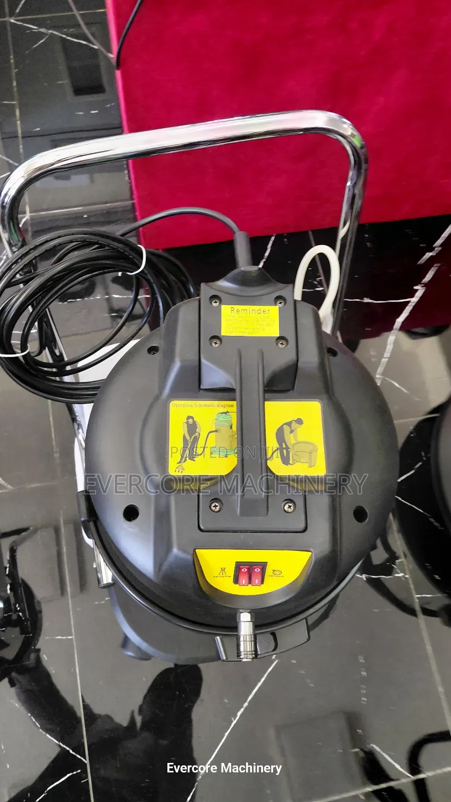 Aico Japan 20litres Wet Abd Dry Vacuum Cleaner for Coach,Carpets Etc