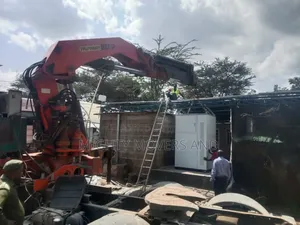 Crane Services for Lifting and Logistics Are Available