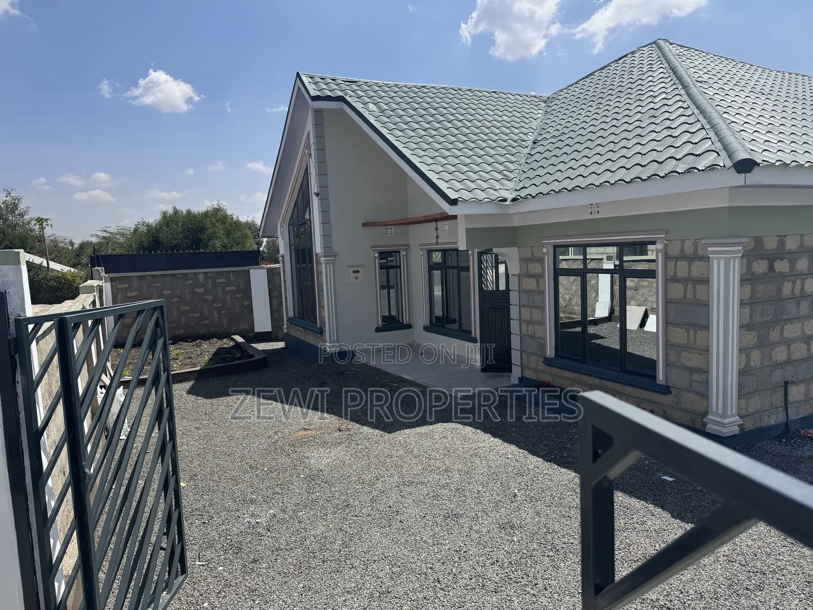 4bdrm Bungalow in Matasia for sale