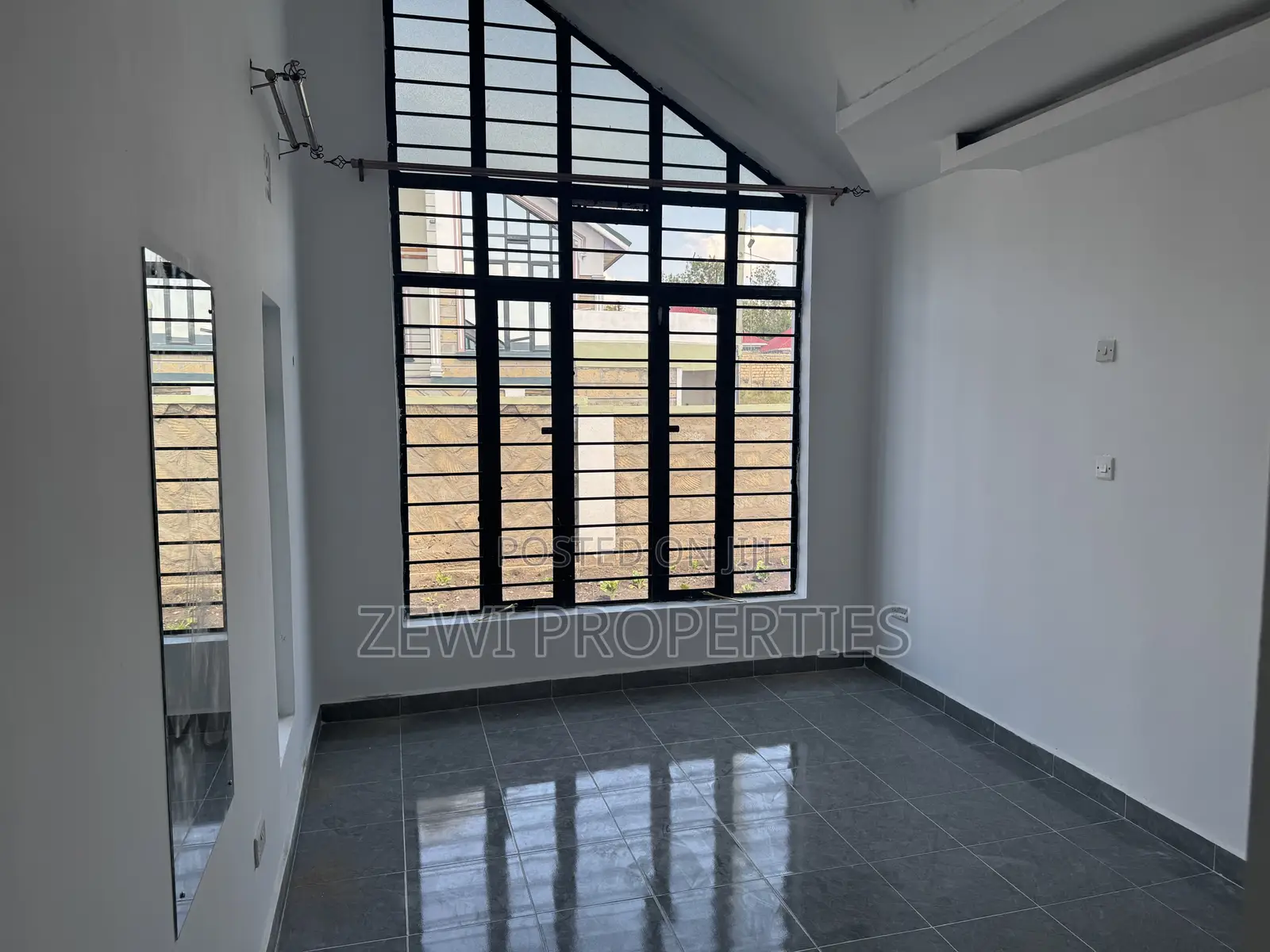 4bdrm Bungalow in Matasia for sale