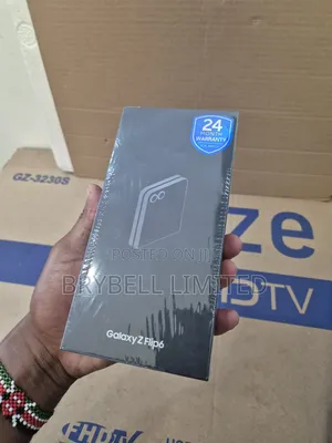 New Samsung Galaxy Z Flip6 256 GB Silver
