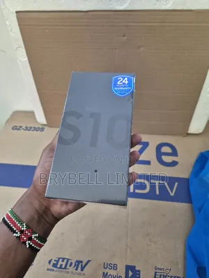 New Samsung Galaxy S10 Plus 128 GB Green
