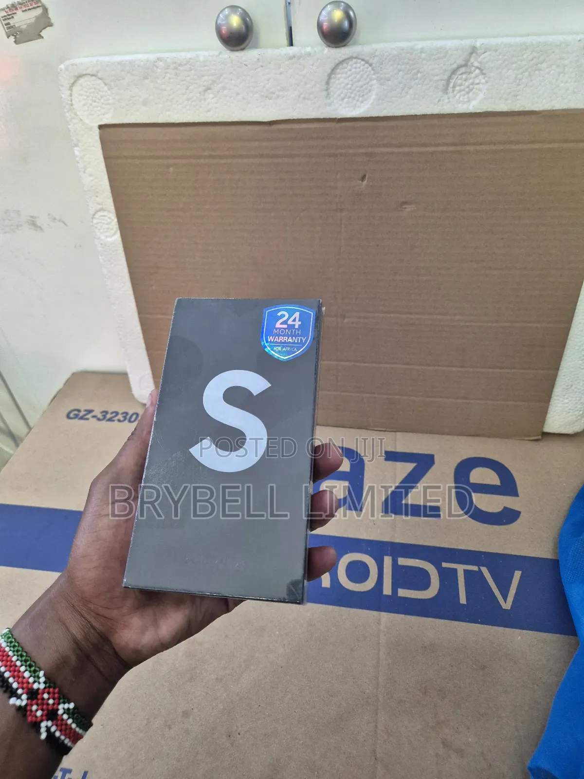 New Samsung Galaxy S22 5G 256 GB White