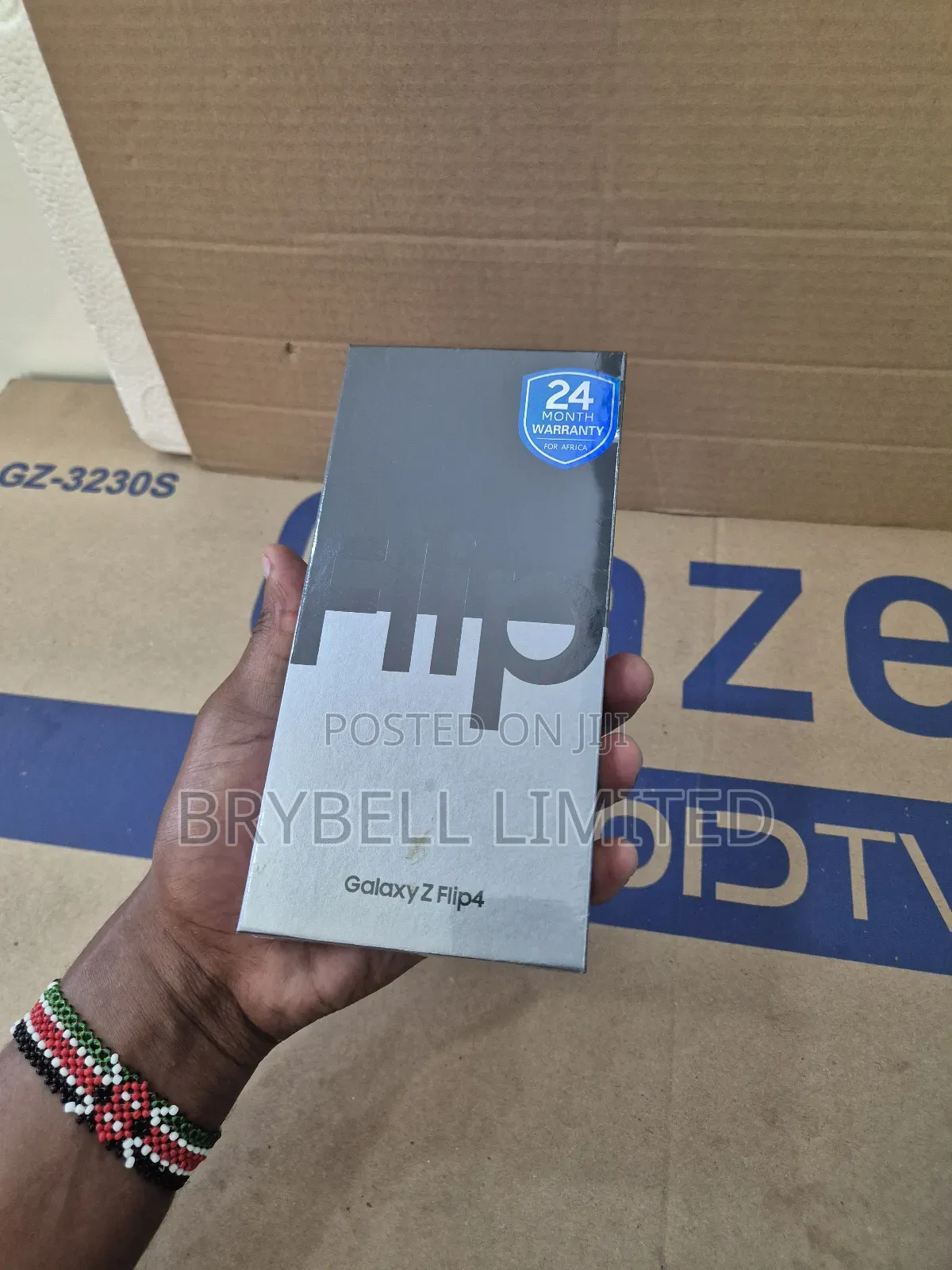 New Samsung Galaxy Z Flip4 256 GB Purple