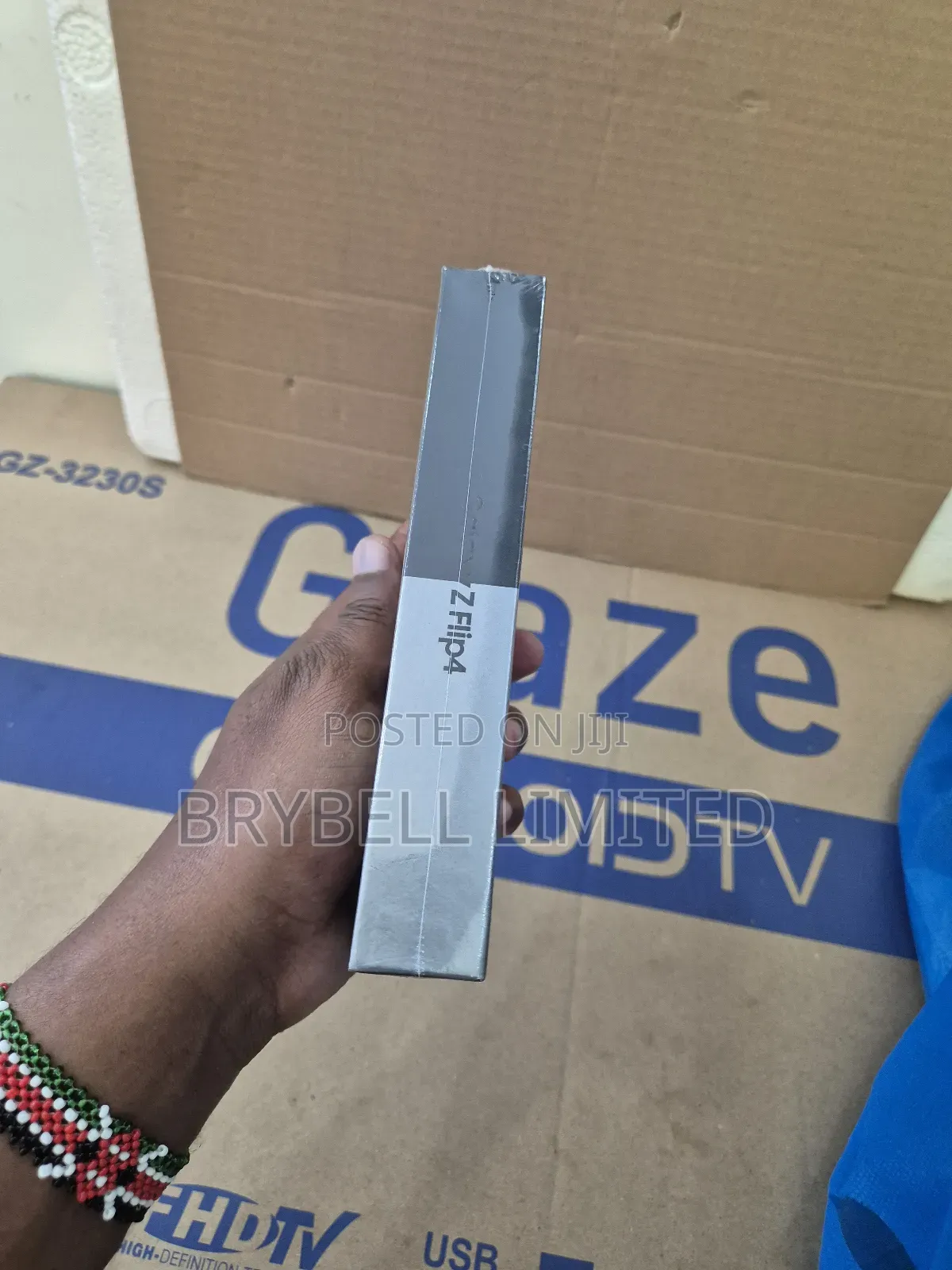New Samsung Galaxy Z Flip4 256 GB Purple