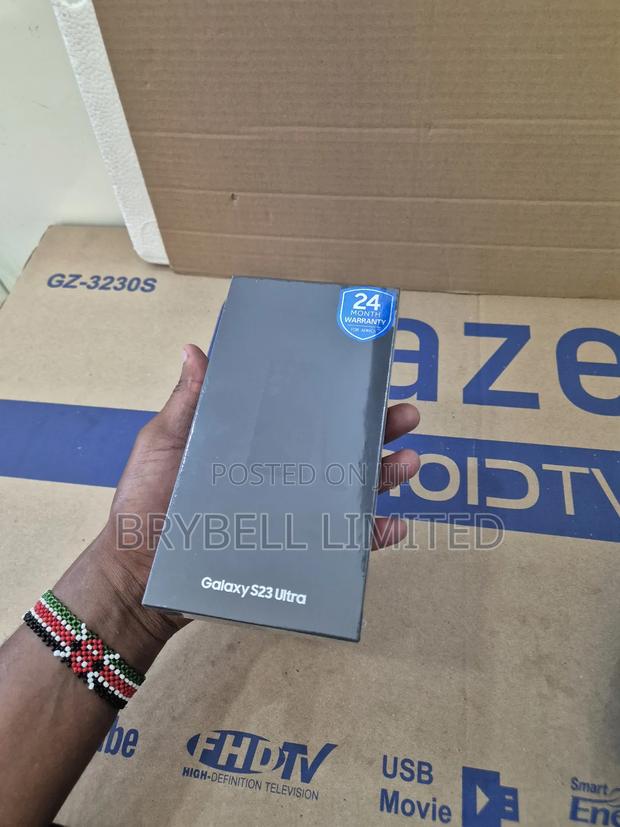 New Samsung Galaxy S23 Ultra 256 GB White - main view