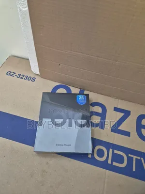 New Samsung Galaxy Z Fold4 256 GB Black