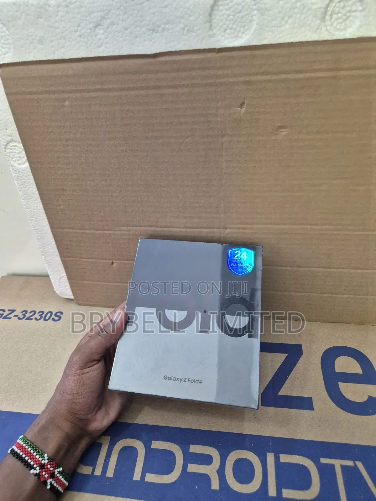 New Samsung Galaxy Z Fold4 256 GB Black
