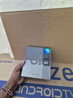 New Samsung Galaxy Z Fold4 256 GB Black