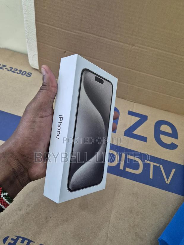 New Apple iPhone 15 Pro Max 256 GB - thumbnail 4