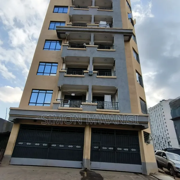 20bdrm Apartment in Roysambu-Kasarani for sale