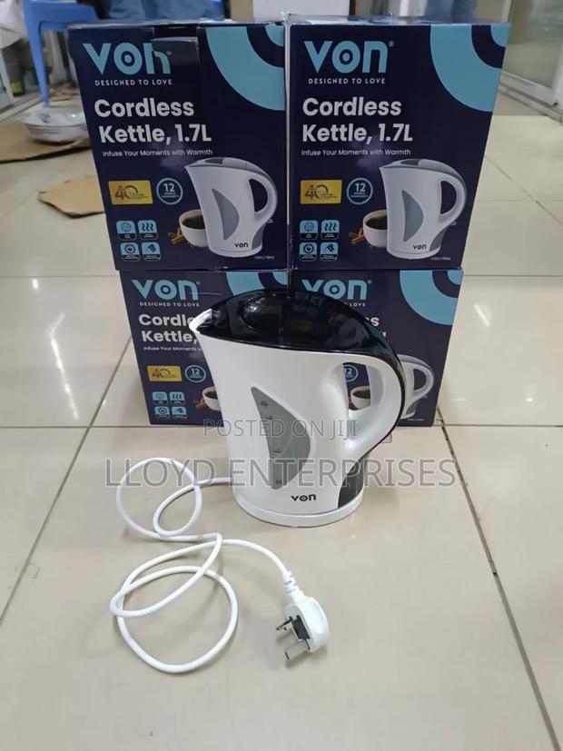 White 1.7l Corded Von Electric Kettle - main view