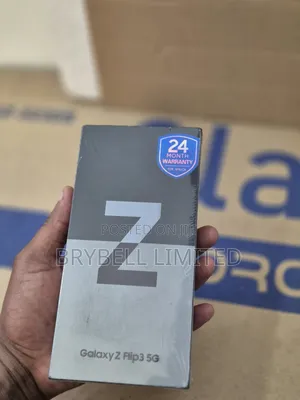 New Samsung Galaxy Z Flip3 5G 256 GB Purple