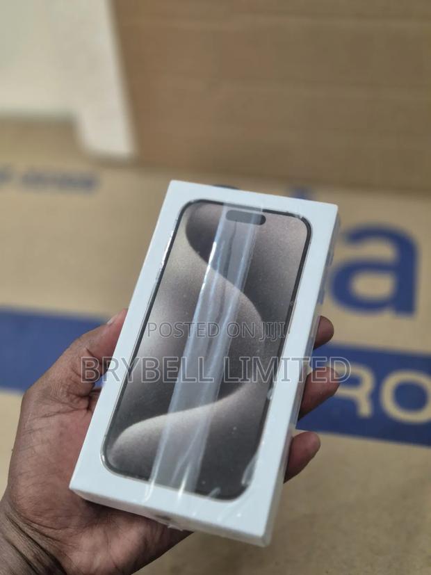 New Apple iPhone 15 Pro 256 GB - thumbnail 3