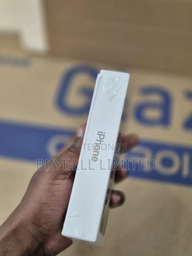 New Apple iPhone 15 Pro 256 GB - thumbnail 4