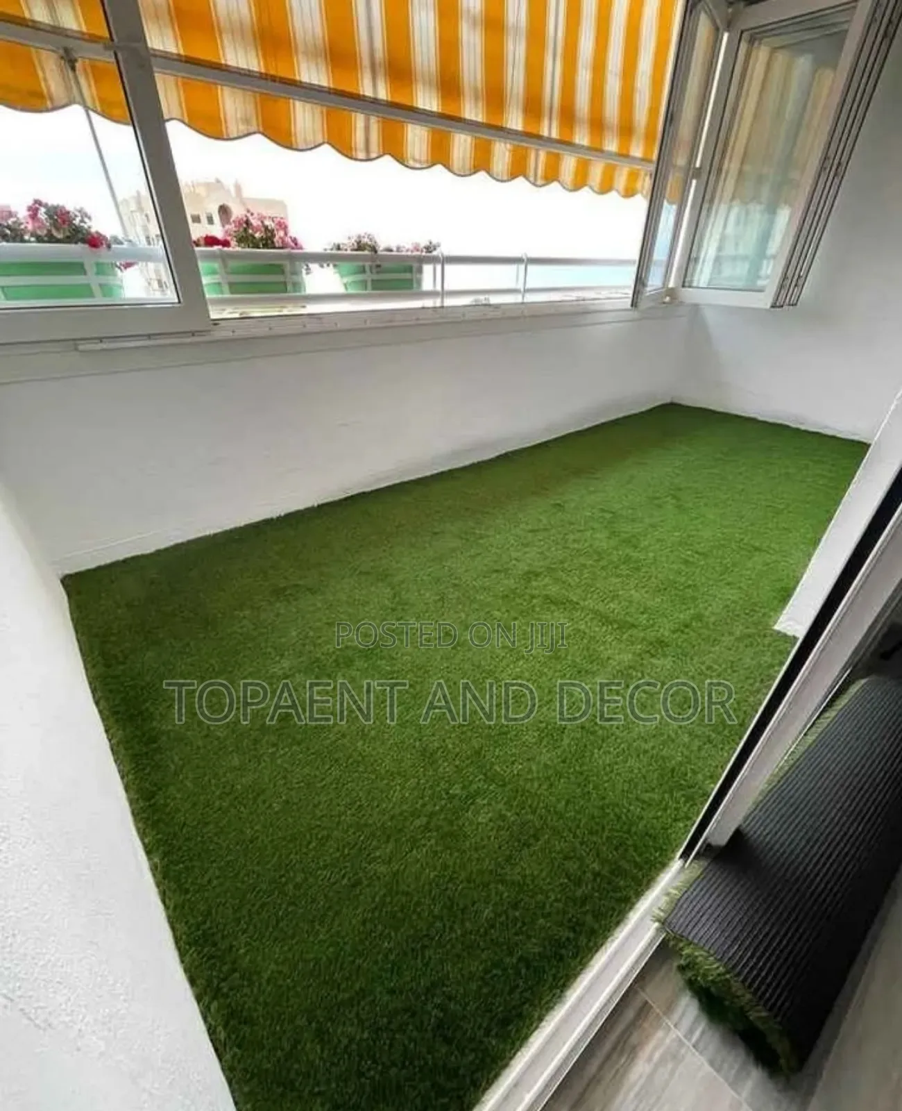 Premium Artificial Grass Carpet for Balcony and Home