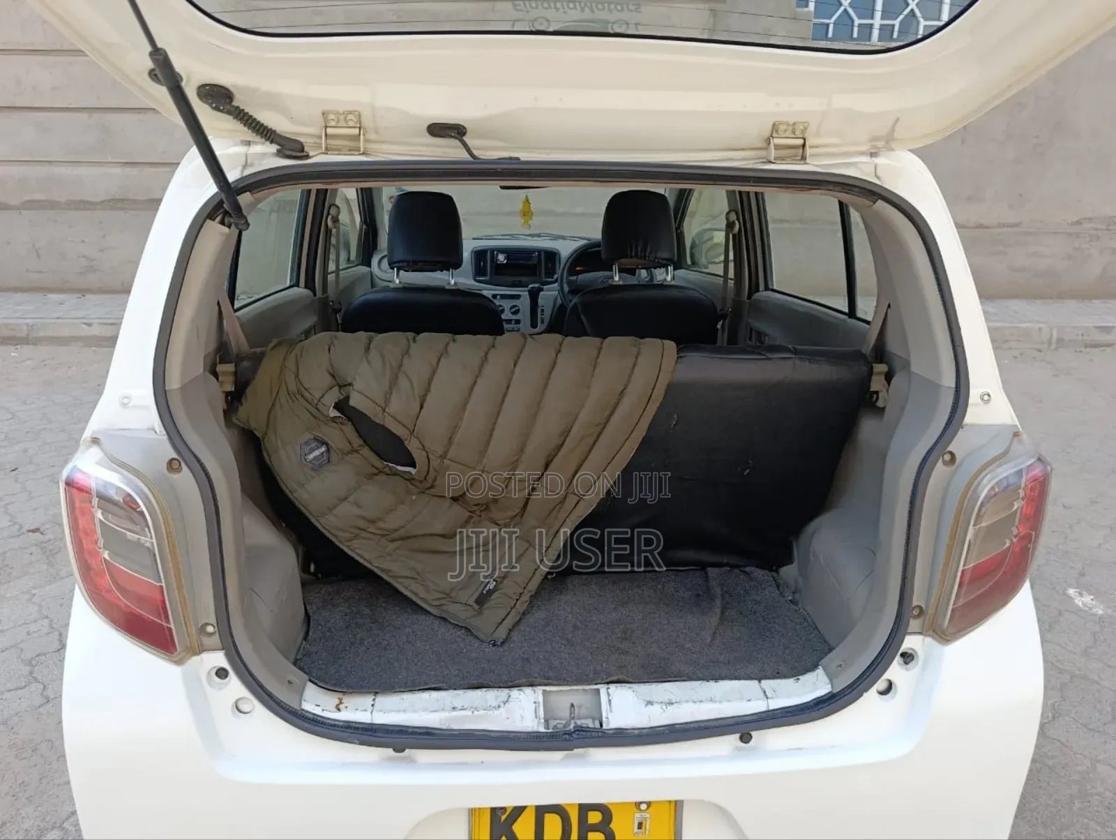 Daihatsu Mira 2013 White