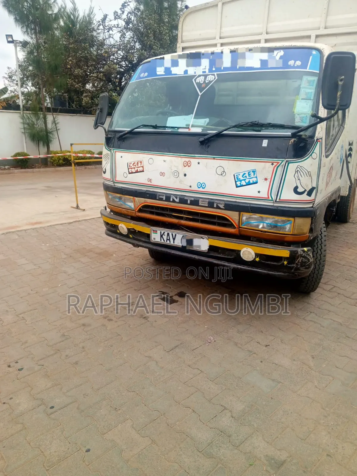 Mitsubishi Canter Kay