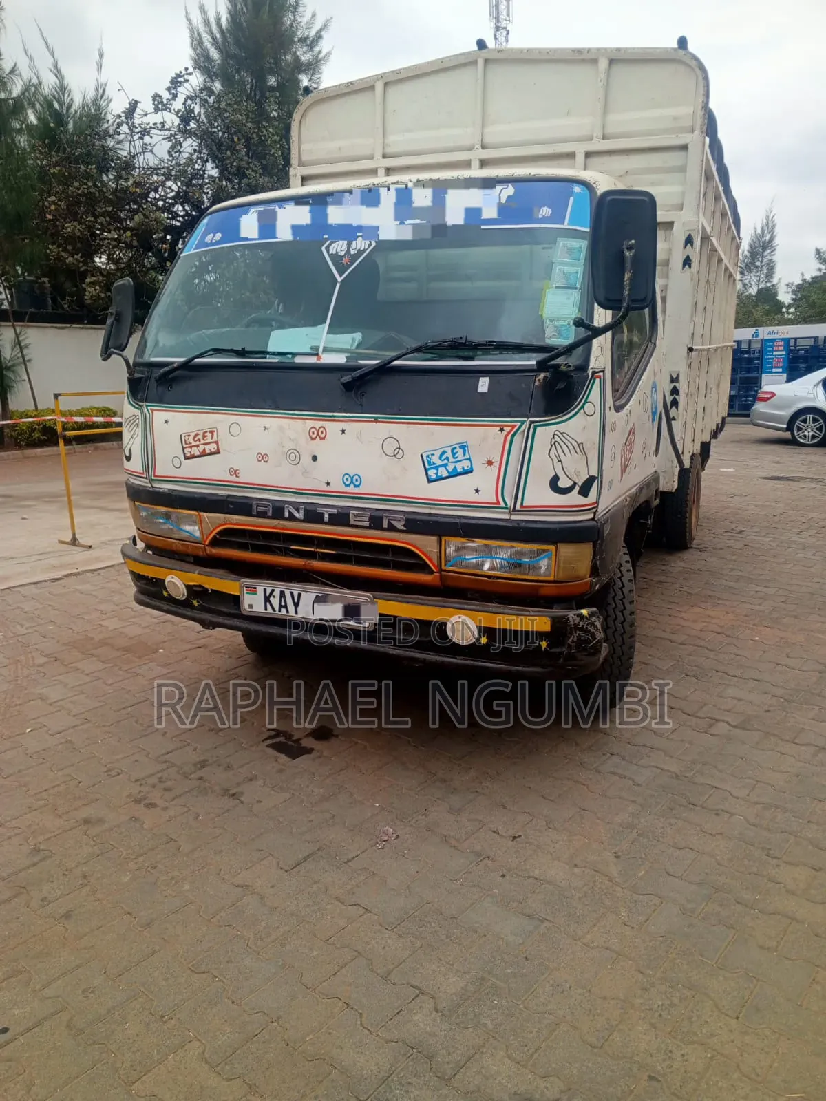 Mitsubishi Canter Kay