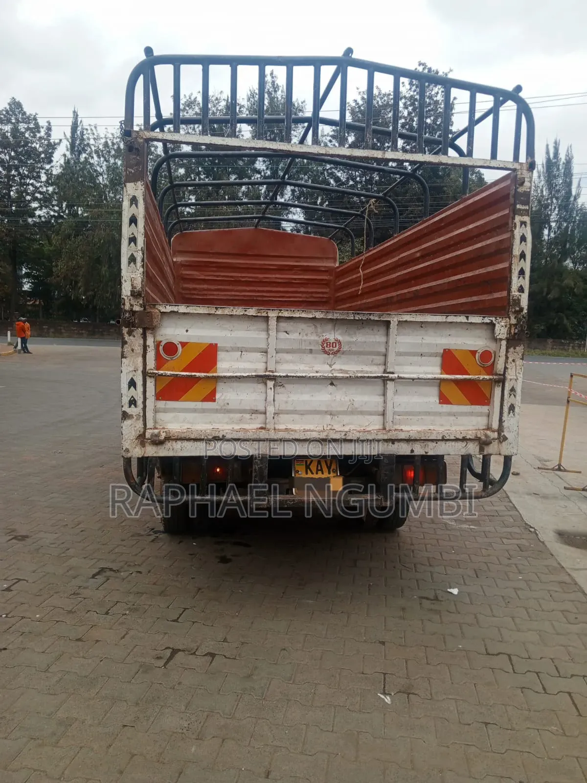 Mitsubishi Canter Kay