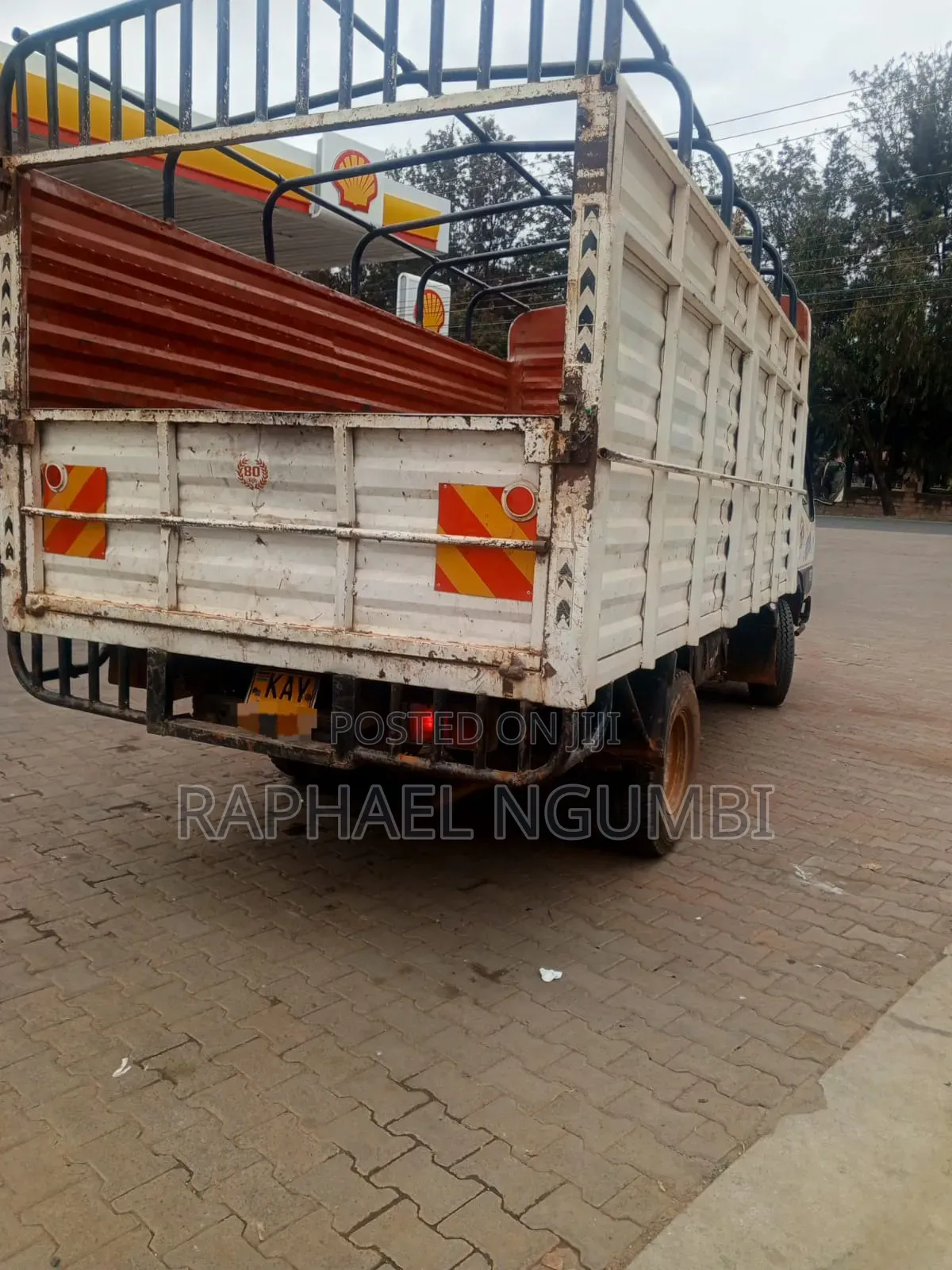 Mitsubishi Canter Kay