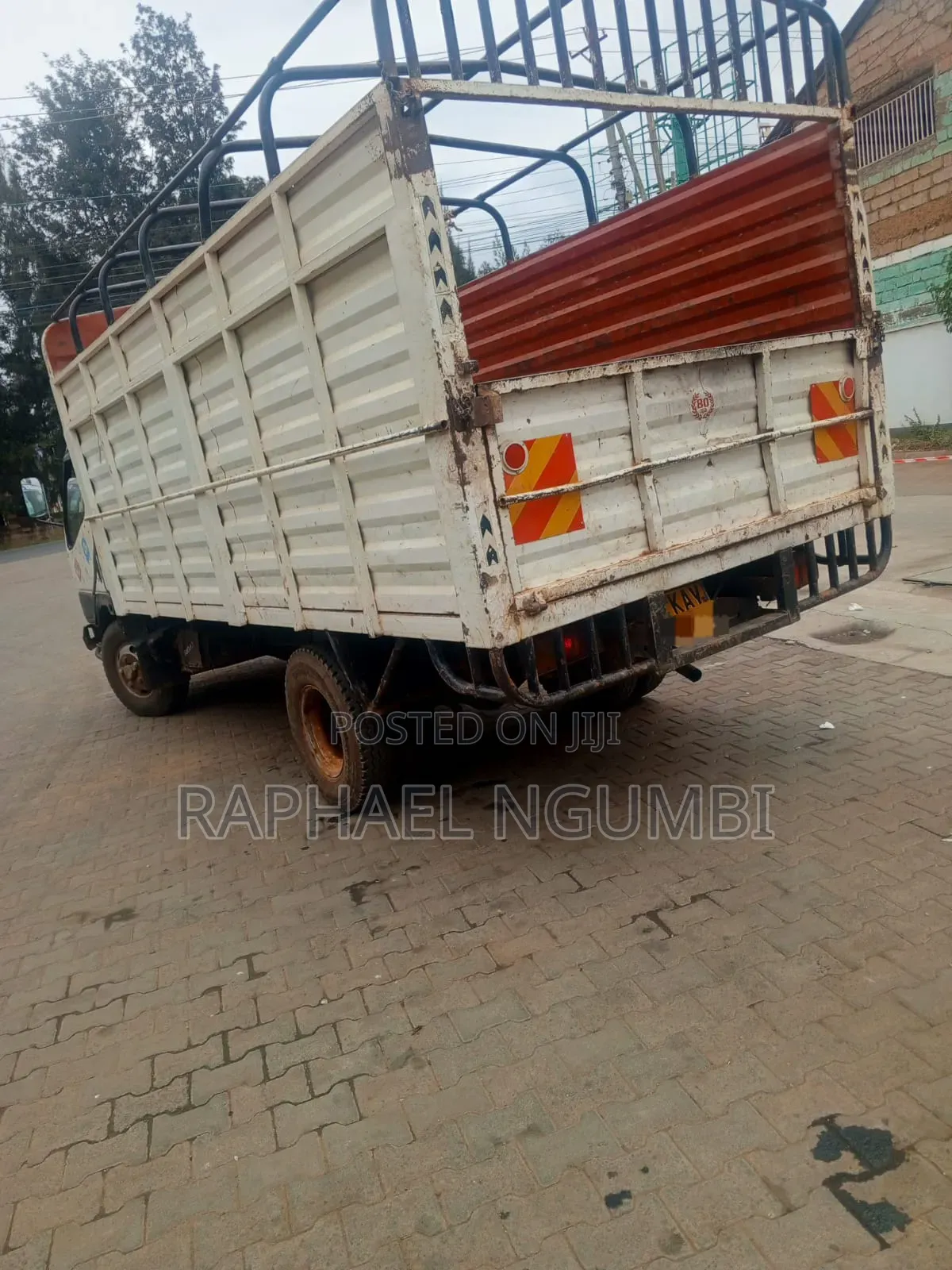 Mitsubishi Canter Kay