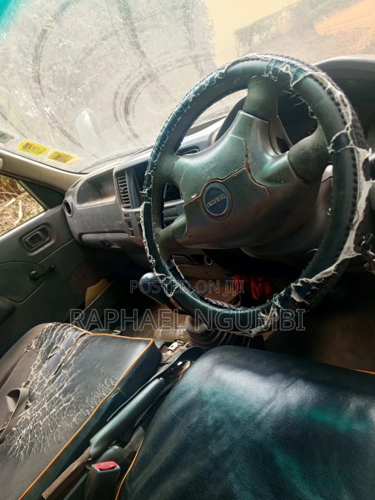 Nissan Caravan (Urvan) 2004 White