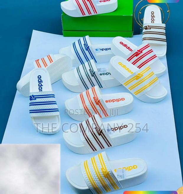 Quality Casual Adidas Comfortable Open Slides - thumbnail 2