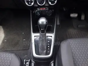 Suzuki Swift 2018 Silver