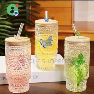 475ml Glass Cups With Lids and Straws, Vintage Embossed Tumbler