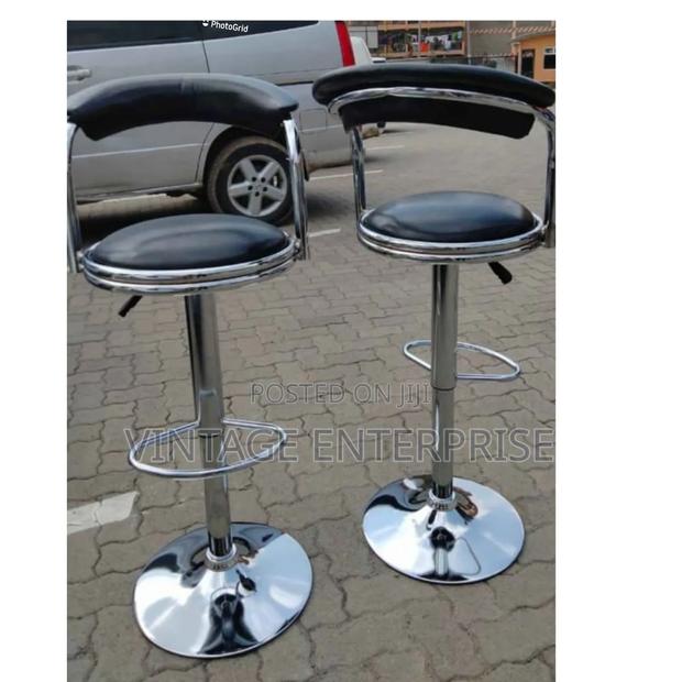 Adjustable Stool Bar
