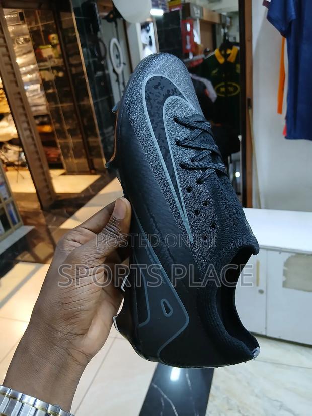 Air Zoom "Shadow-Strike" Soccer Cleats Black-Out Football Boots - main view