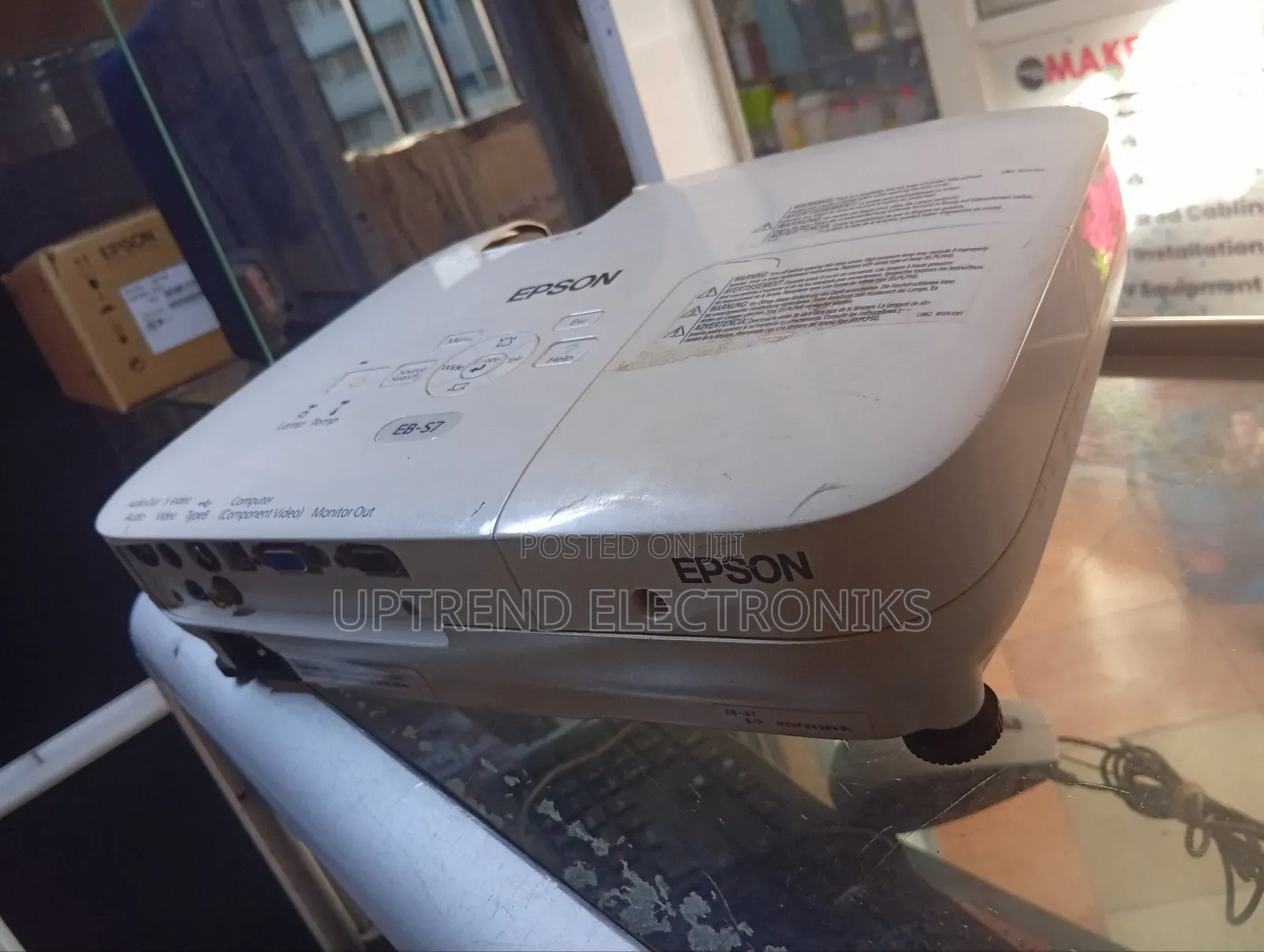 Epson Eb-S7 – Perfect Brightness for Class Office! 