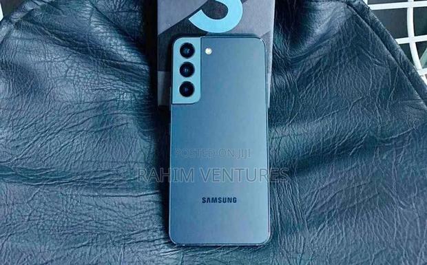 Samsung Galaxy S22 5G 256 GB Gray - thumbnail 3