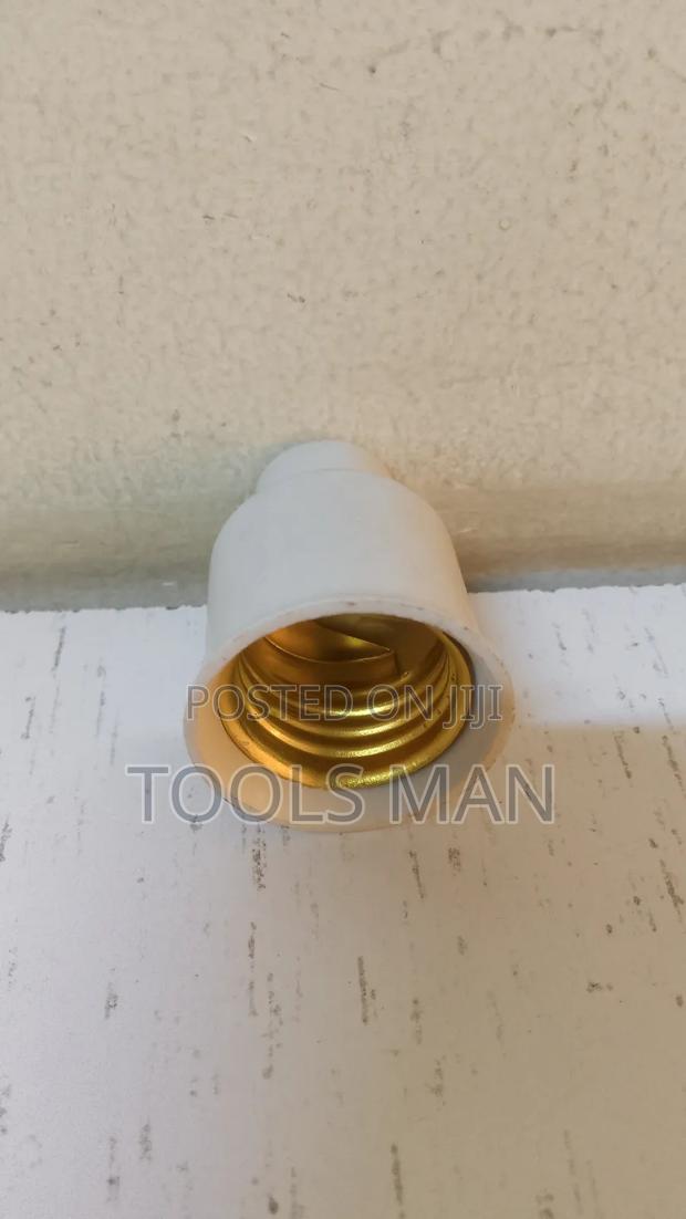 B22 to E27 Bulb Holder Adapter. - thumbnail 2
