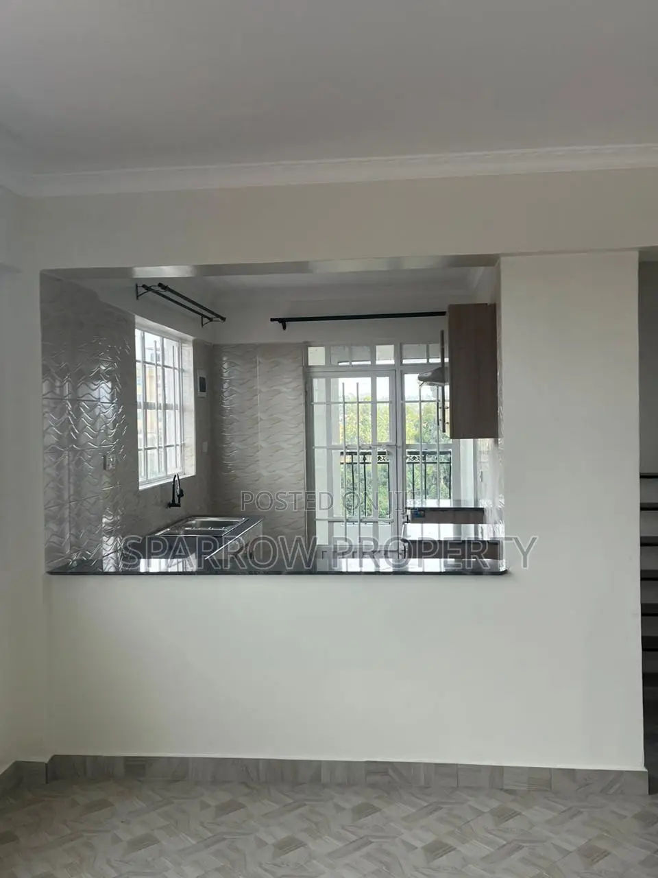 3bdrm Apartment in Zambezi/Sigona for rent