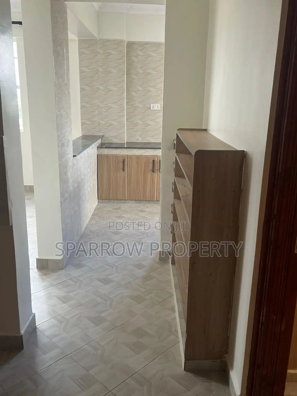 3bdrm Apartment in Zambezi/Sigona for rent
