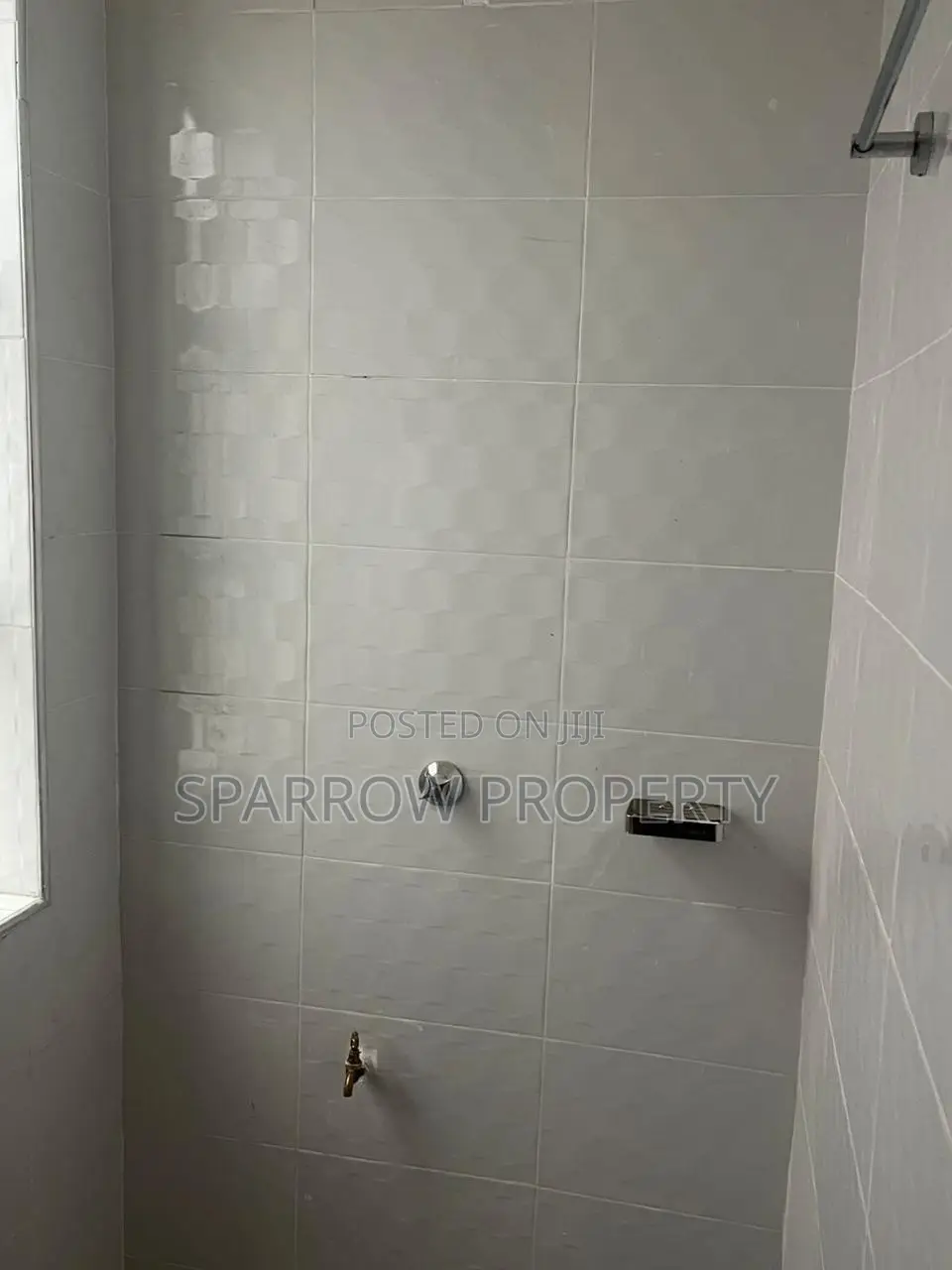 3bdrm Apartment in Zambezi/Sigona for rent