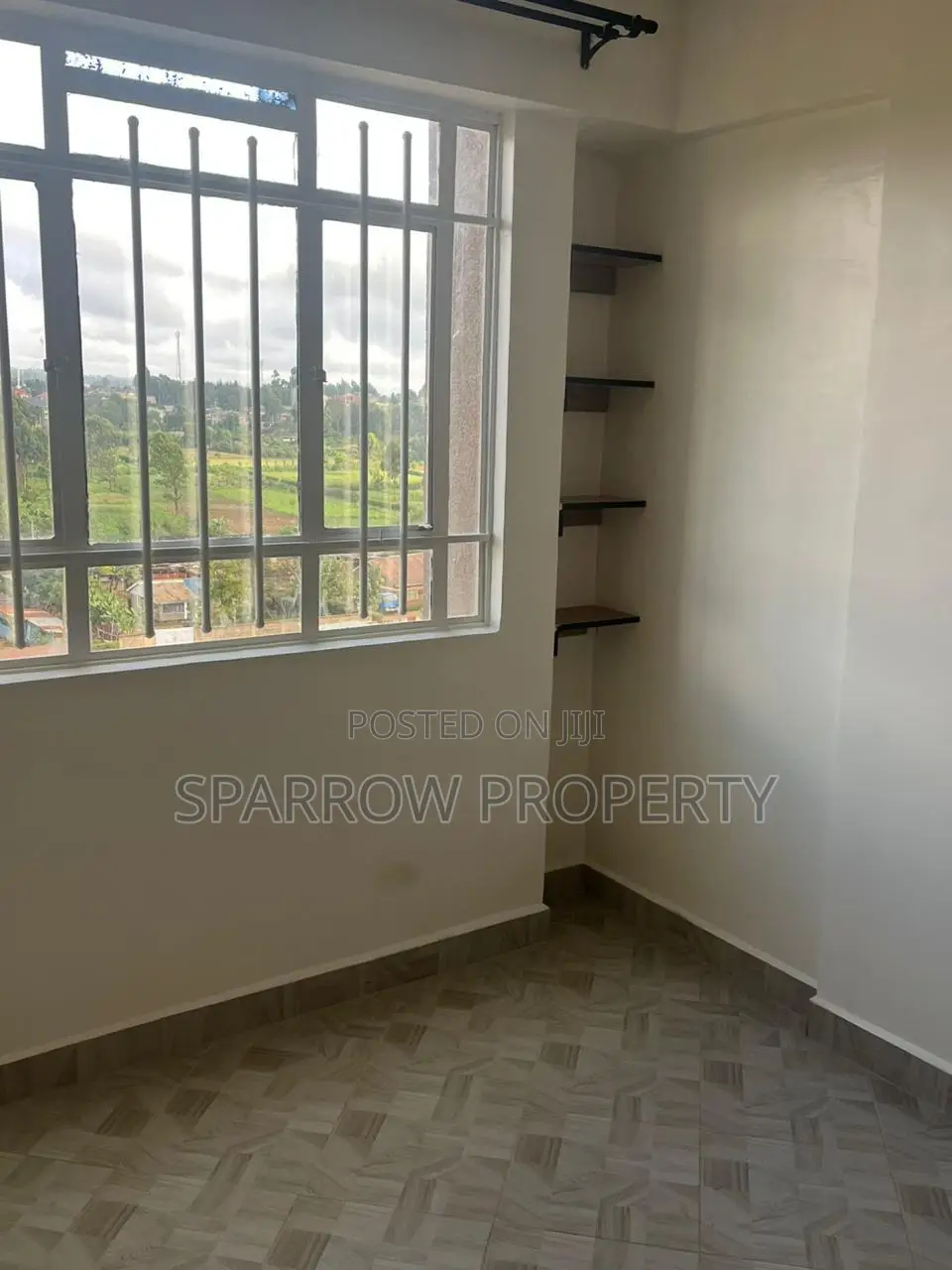 3bdrm Apartment in Zambezi/Sigona for rent