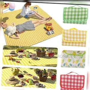 Waterproof Outdoor Picnic Mat - thumbnail 2