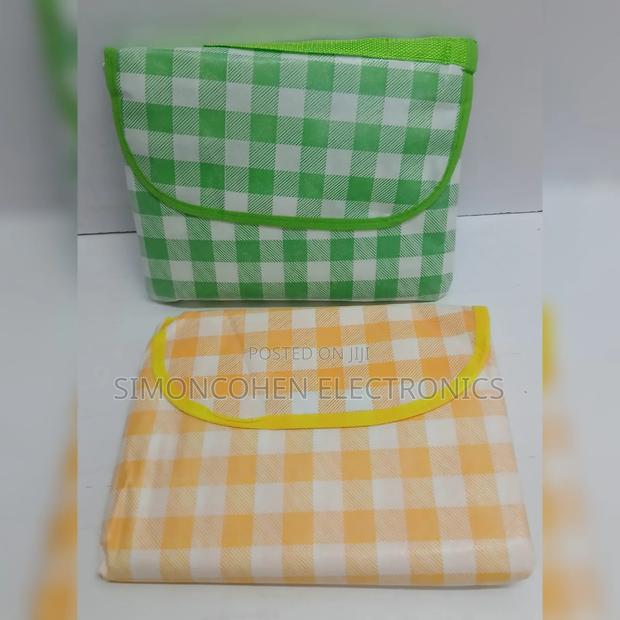 Waterproof Outdoor Picnic Mat - thumbnail 3