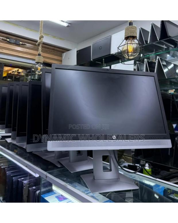 Hp Elite Display E240c Video Conferencing Monitor - main view