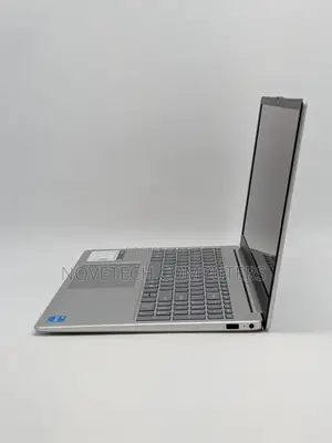New Laptop HP 17-3000 8GB Intel Core i7 SSD 512GB