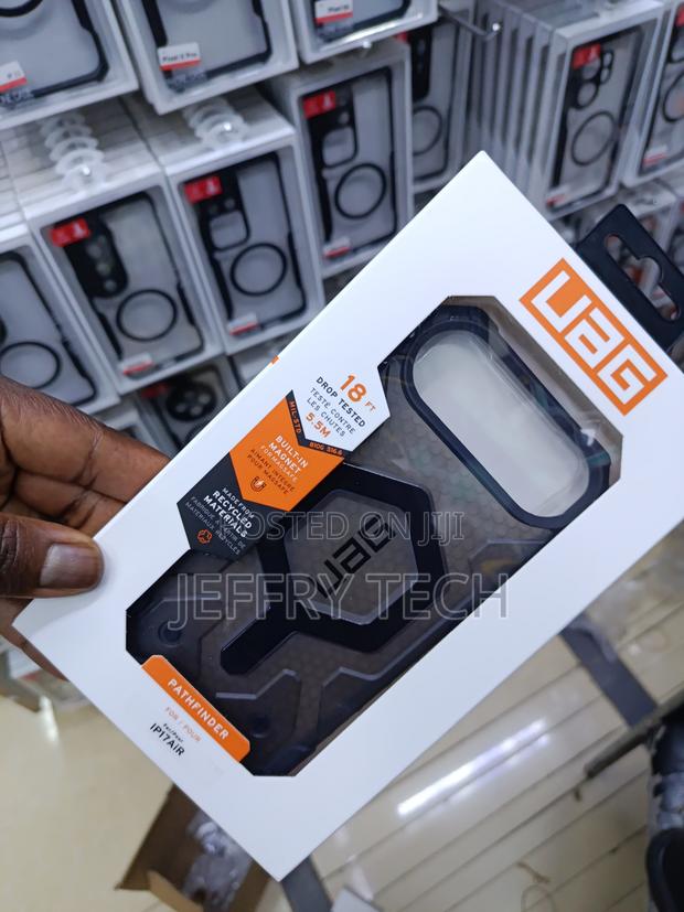 Mikidia Urban Armor Gear Uag iPhone Pathfinder Clear Magsafe Case - thumbnail 3