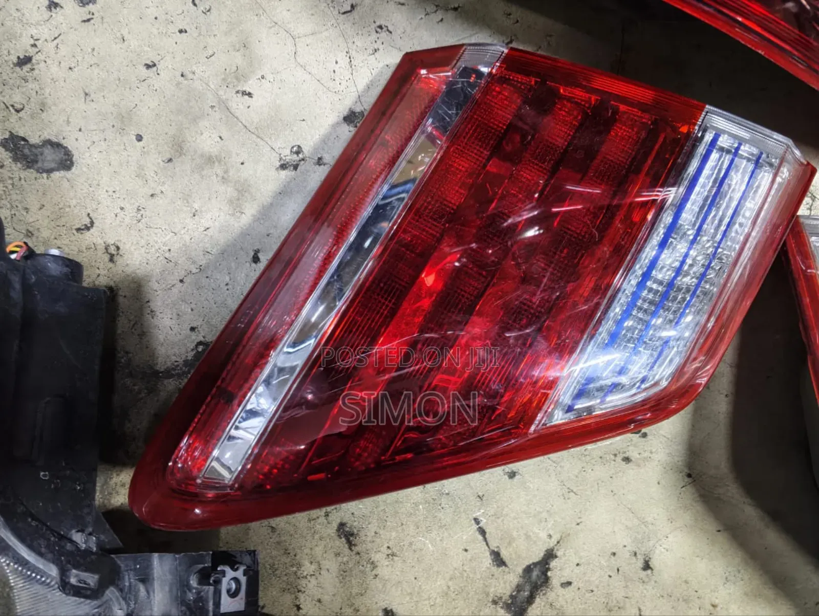 Toyocrown( Grs200 )2012 Tail Light