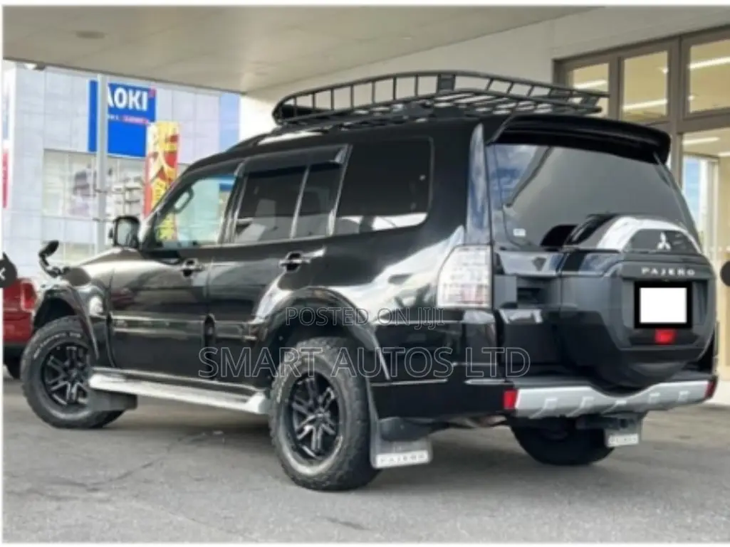 Mitsubishi Pajero 2019 Black
